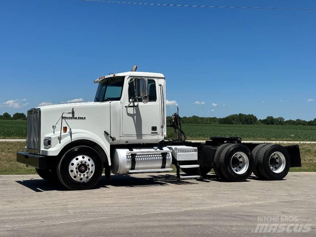 Western Star 4900 牵引车