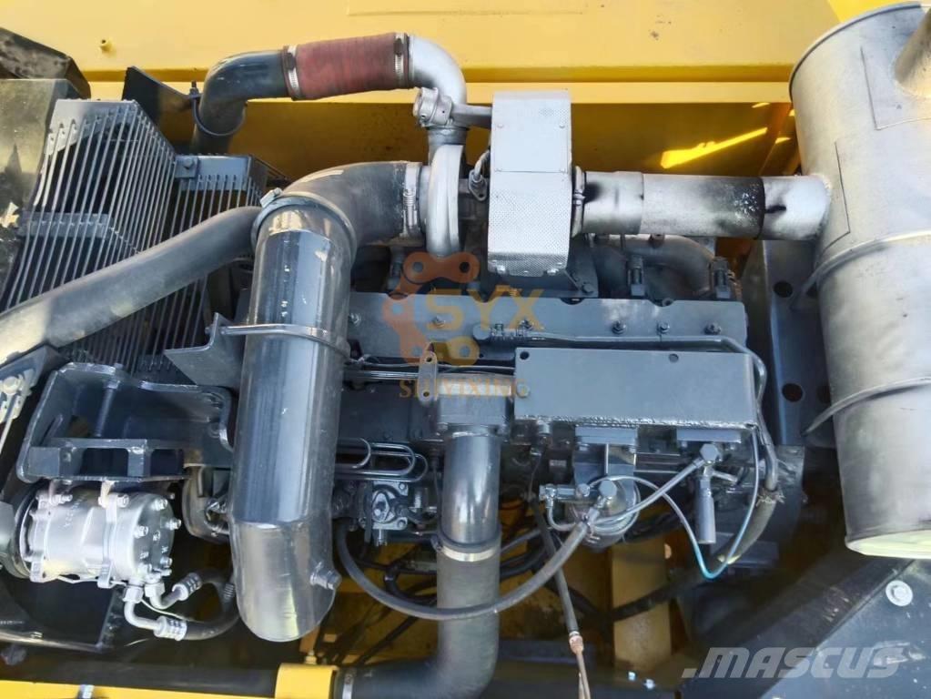 Komatsu PC 300-7 履带挖掘机