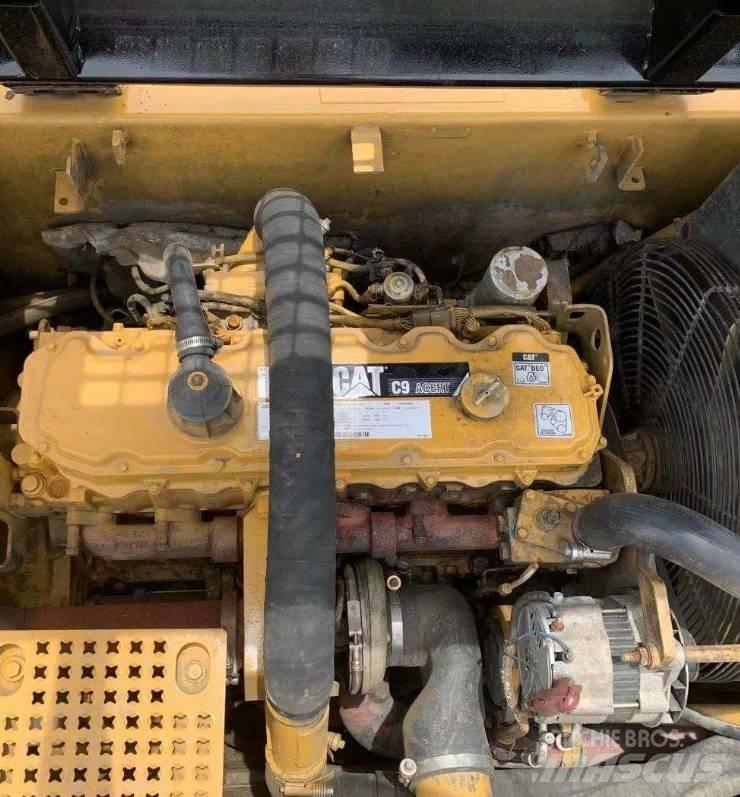 CAT 330DL 履带挖掘机
