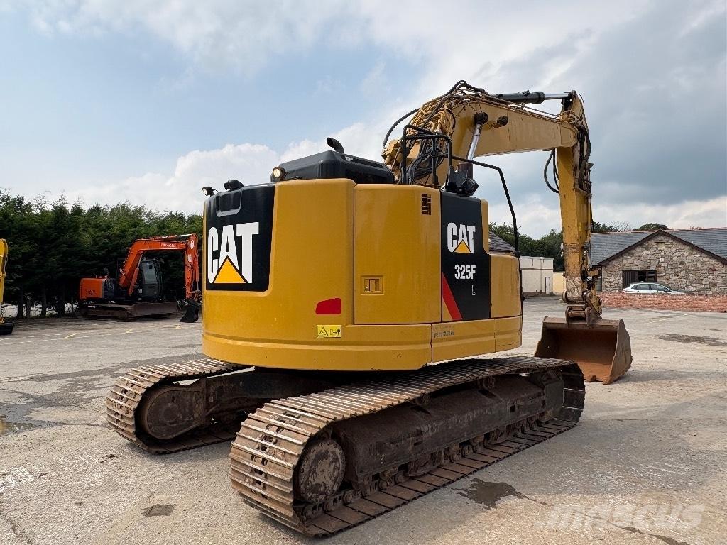 CAT 325 FL CR 履带挖掘机