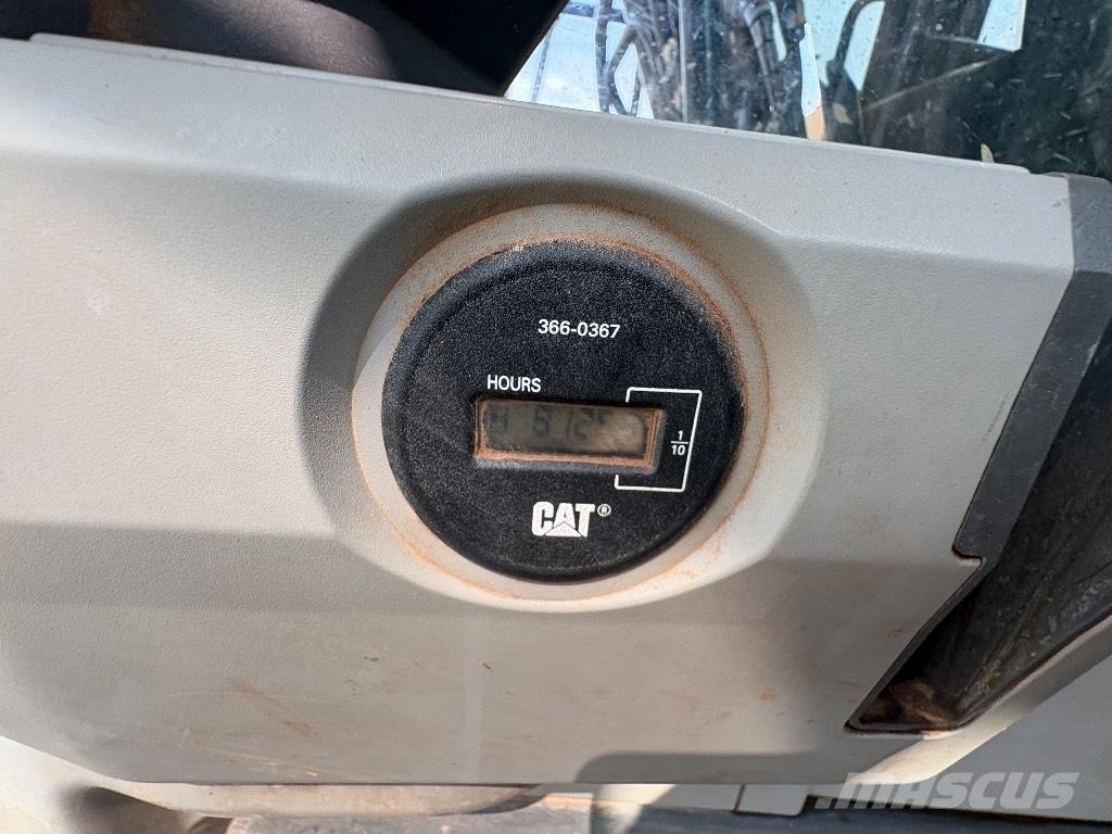 CAT 325 FL CR 履带挖掘机