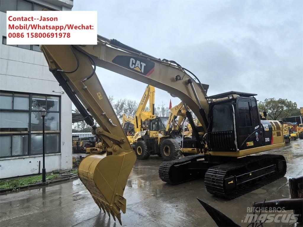 CAT 320 D2L 履带挖掘机