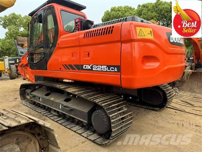 Doosan DX 225 LCA 履带挖掘机
