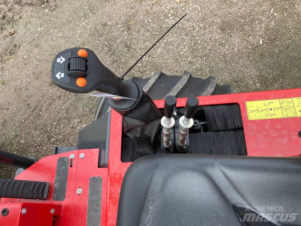 Thaler 2230S 滑移装载机