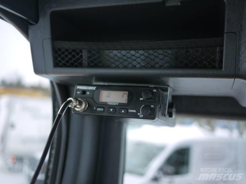 Hyundai R 55W-9A 轮式挖掘机