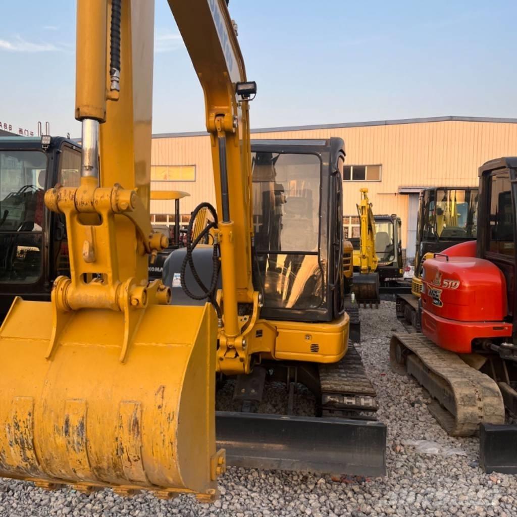 Komatsu PC 50 MR 小型挖掘机