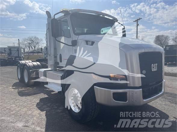 CAT CT660 牵引车