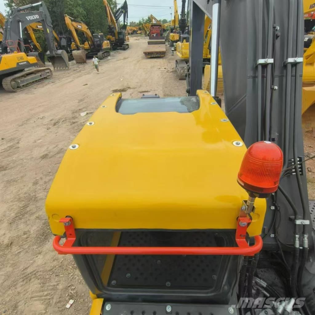 Volvo EC 240 履带挖掘机
