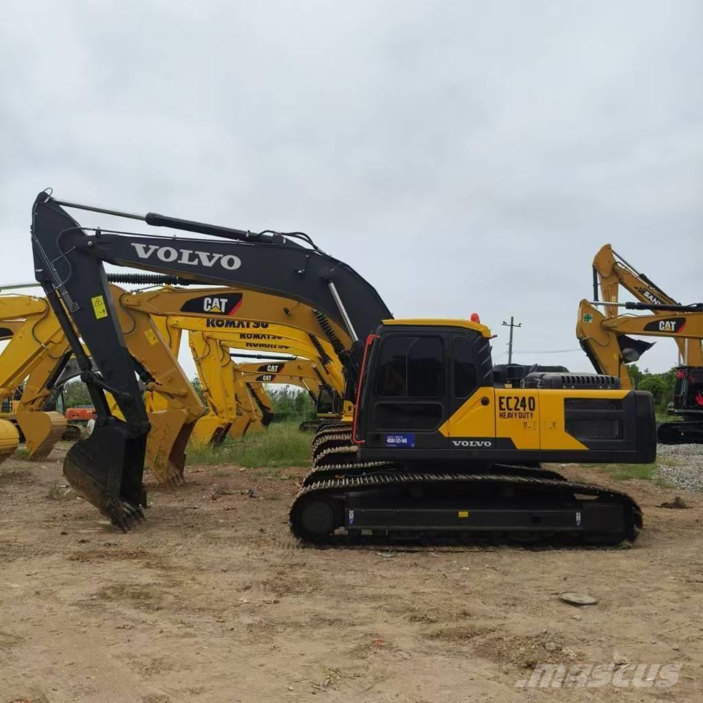 Volvo EC 240 履带挖掘机