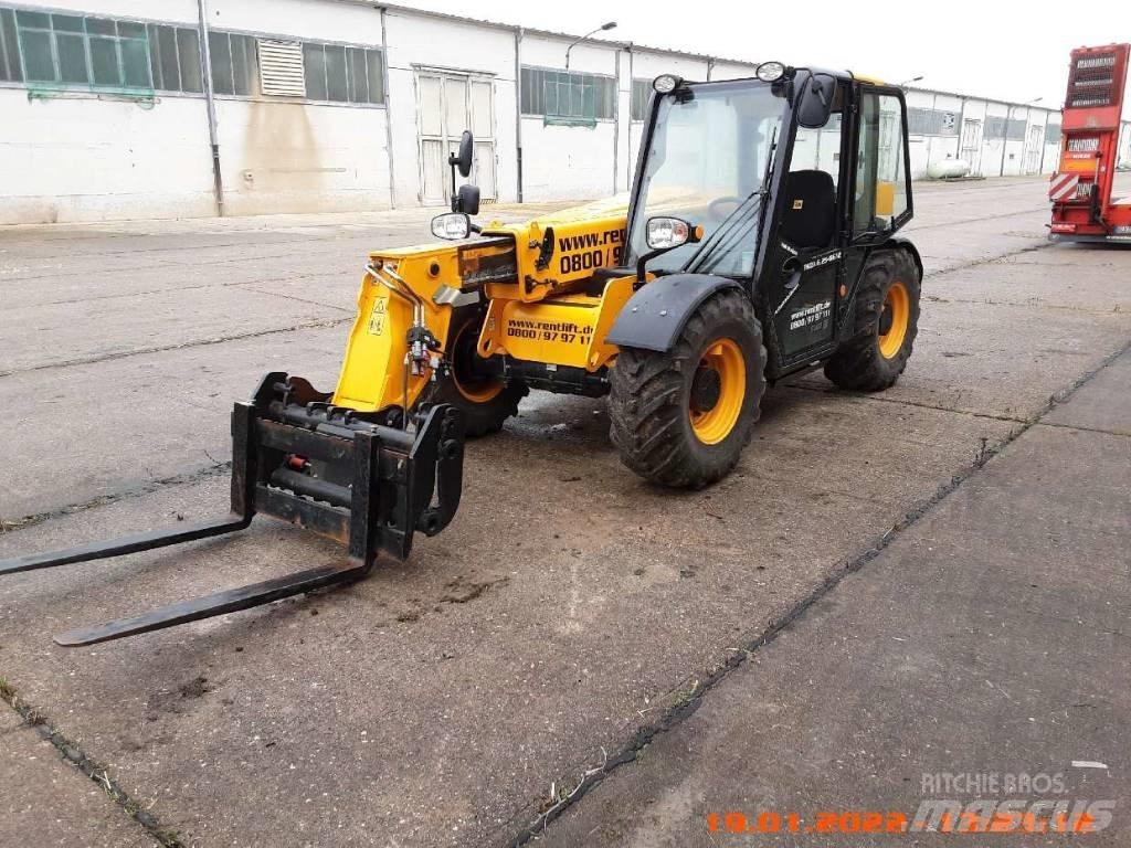 JCB 525-60 伸缩臂叉装车|叉装车