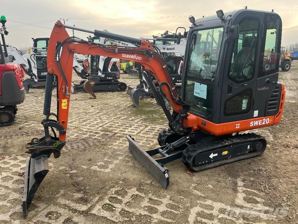 Sunward SWE 20 F 小型挖掘机