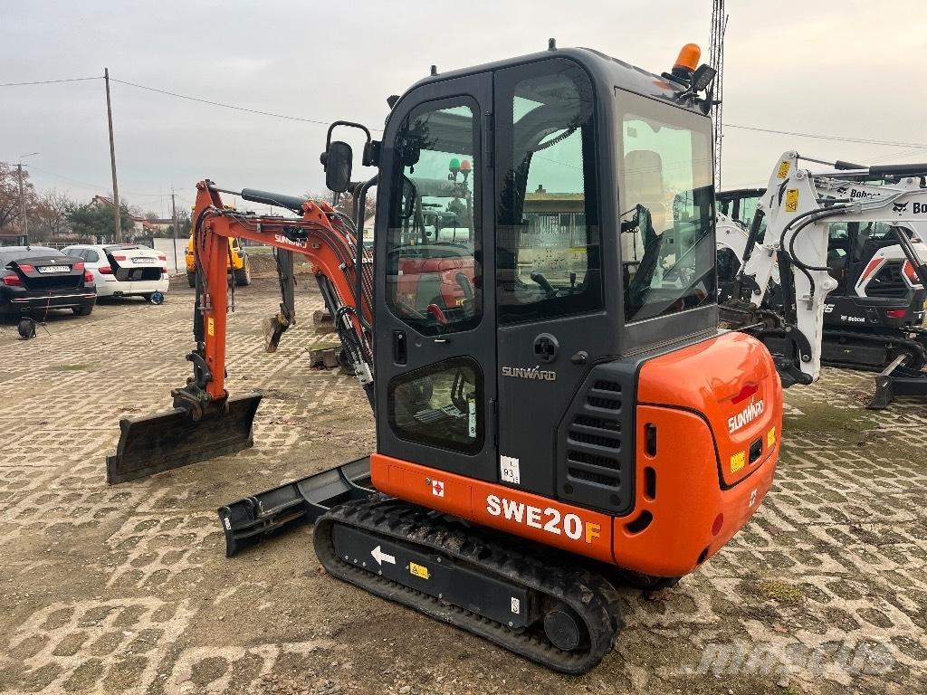 Sunward SWE 20 F 小型挖掘机