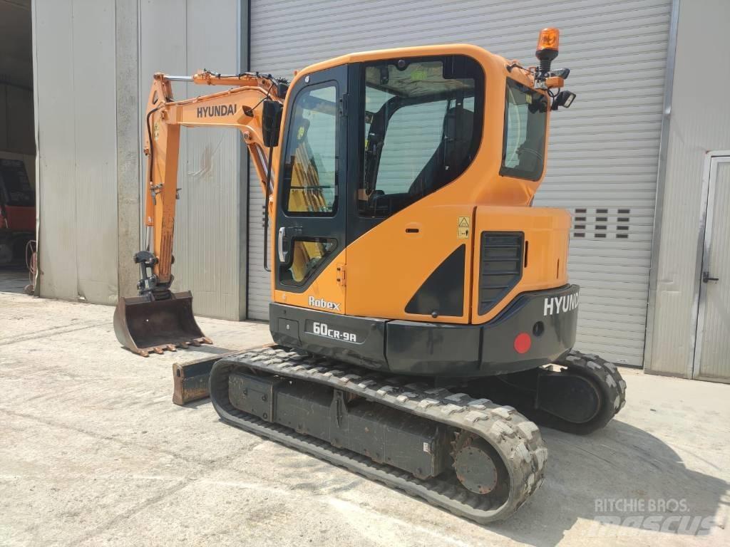 Hyundai R60CR-9A 小型挖掘机