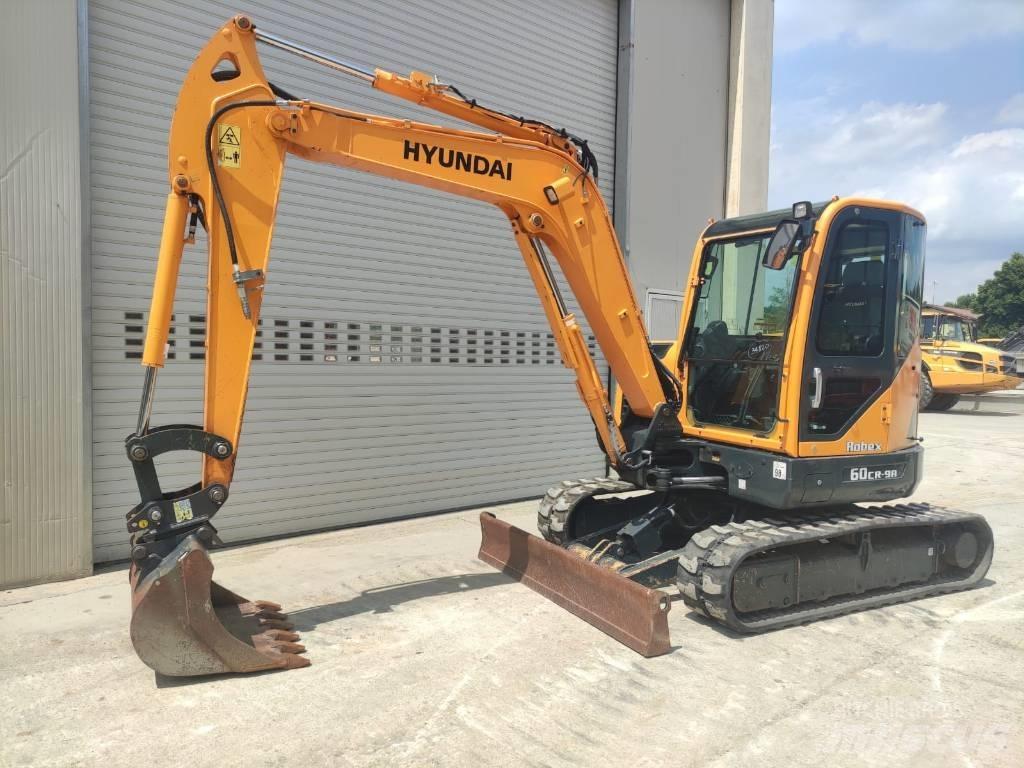 Hyundai R60CR-9A 小型挖掘机