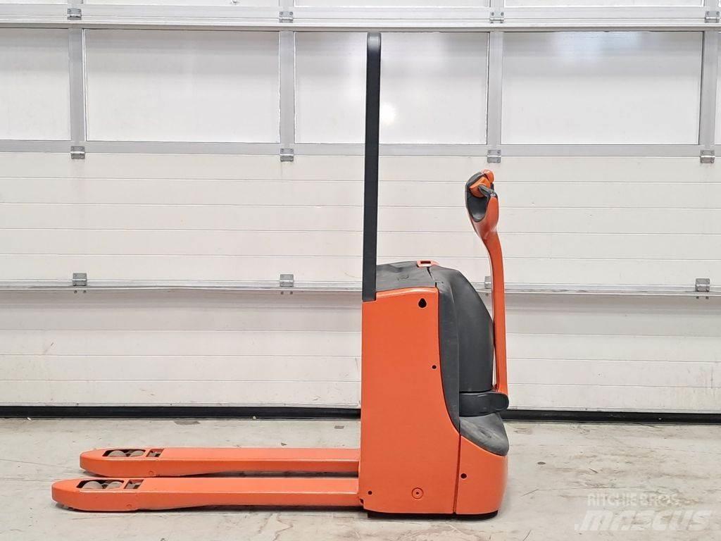 Linde T18 手摇升降机