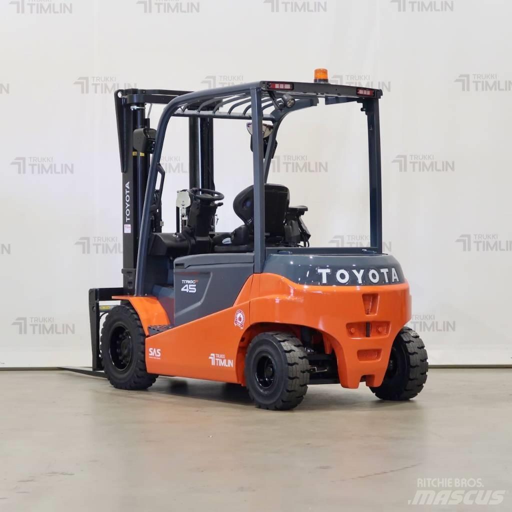 Toyota 8FBMT45 电动叉车