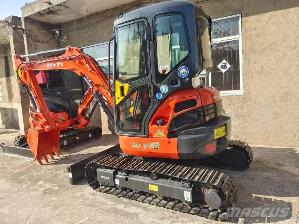 Kubota U 35 小型挖掘机