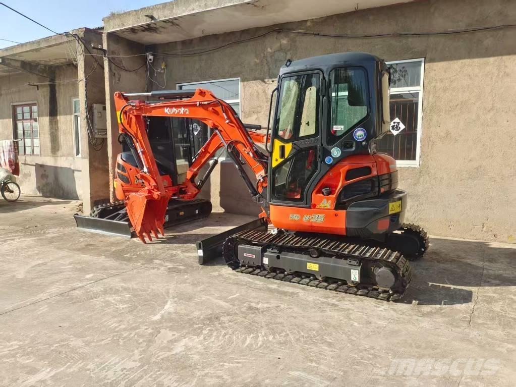 Kubota U 35 小型挖掘机