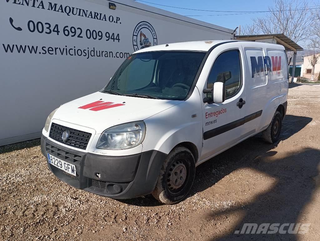 Fiat Doblo 大型面包车