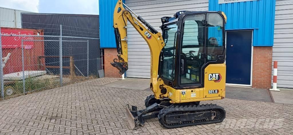 CAT 301.6 小型挖掘机