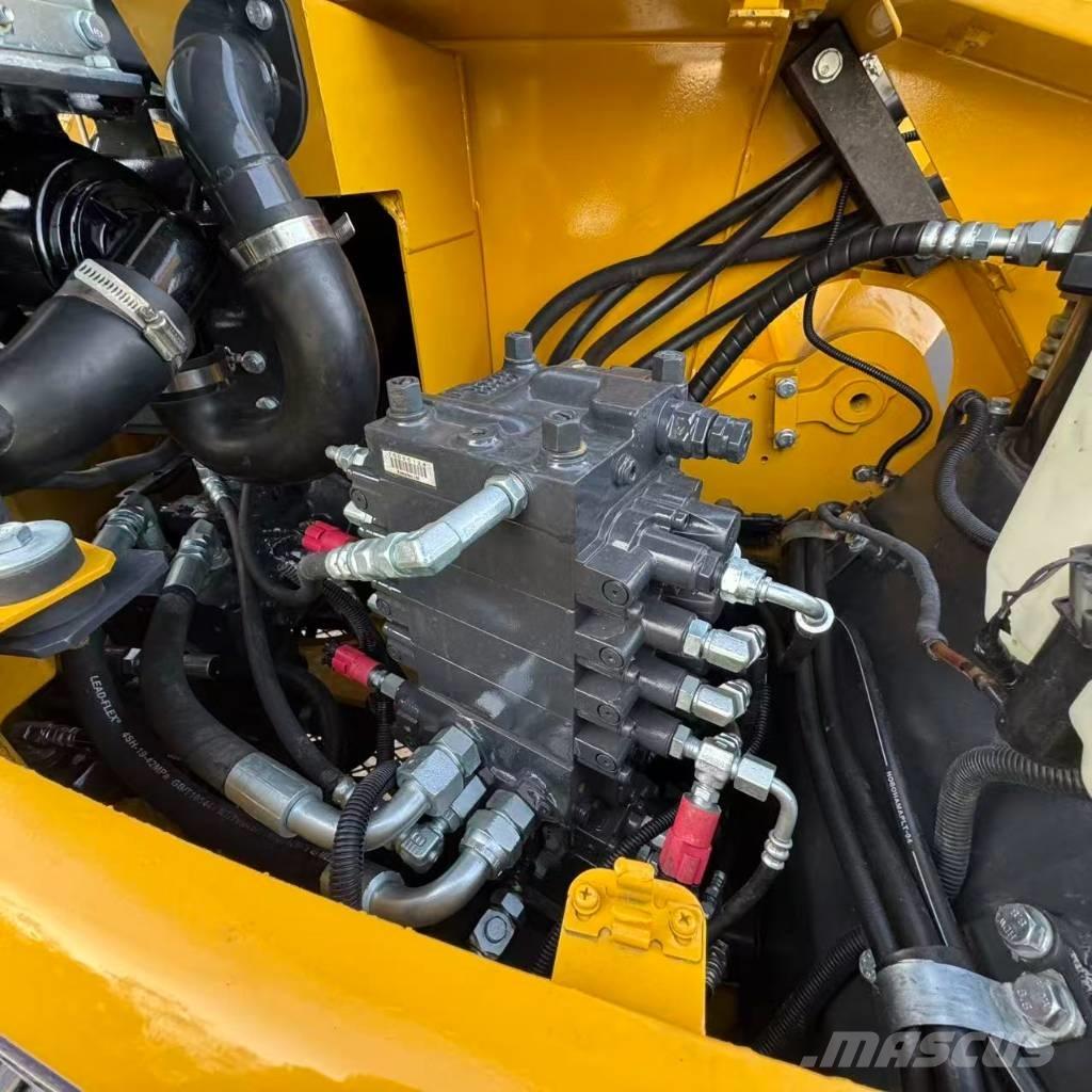 Komatsu PC 78 US 中型挖掘机