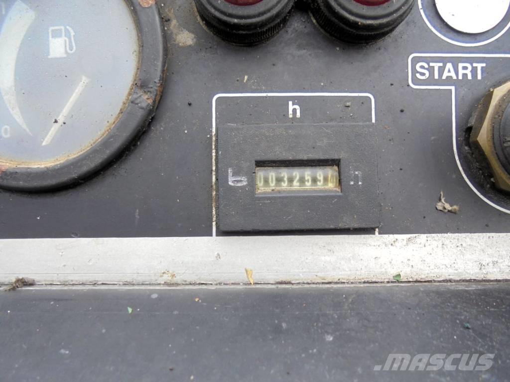 Demag DF 45 C 沥青摊铺机