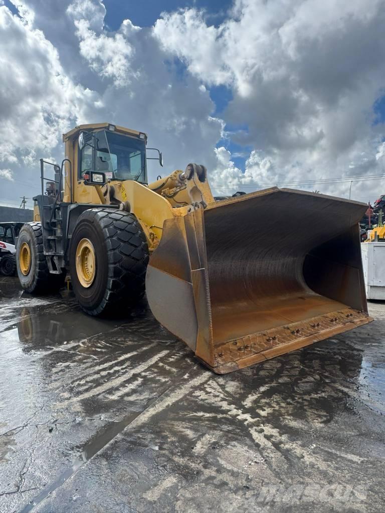 Komatsu WA 320-8 轮式装载机
