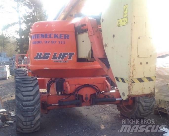 JLG 600 AJ 曲臂高空工作平台