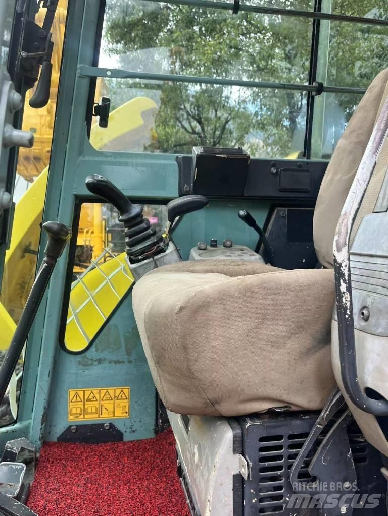 Yanmar Vio 80 中型挖掘机