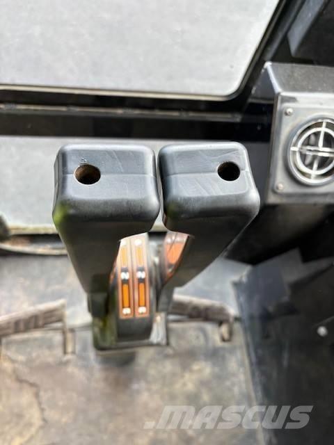 Morooka MST 2200 V D 履带式自卸车