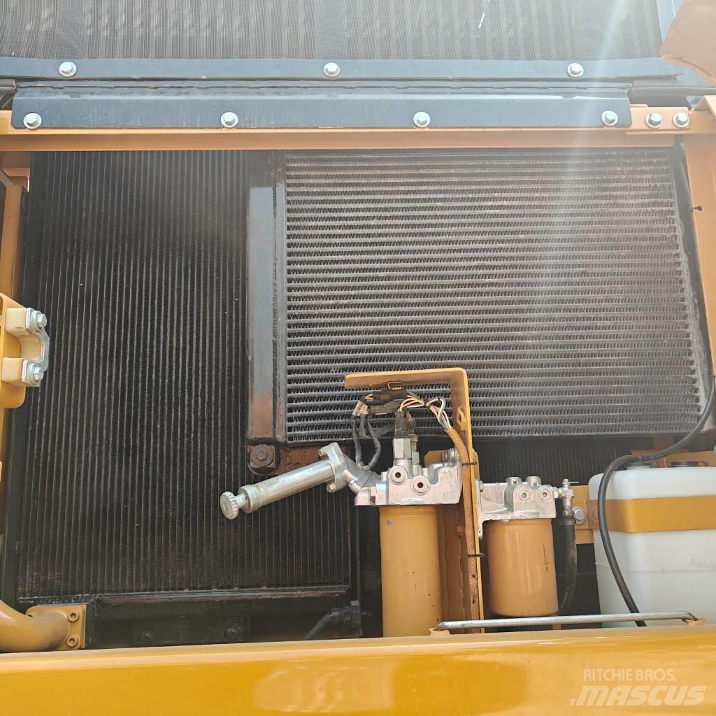 CAT 336D 履带挖掘机