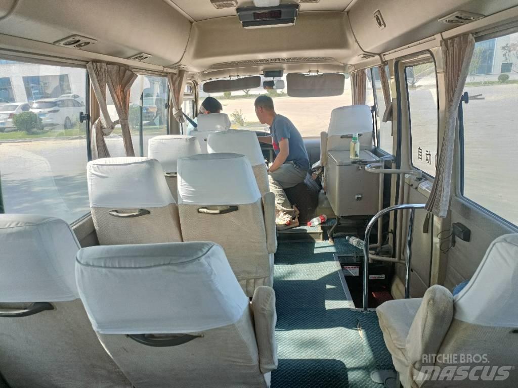 Toyota Coaster 公路客运汽车