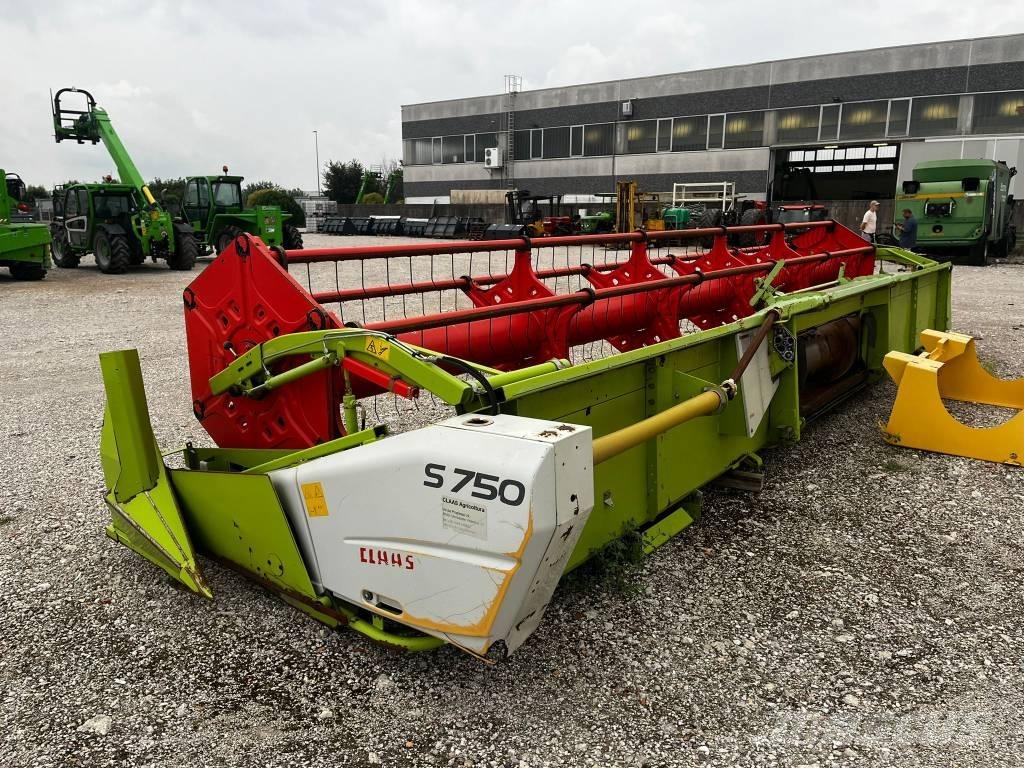 CLAAS S 750 联合收割机头