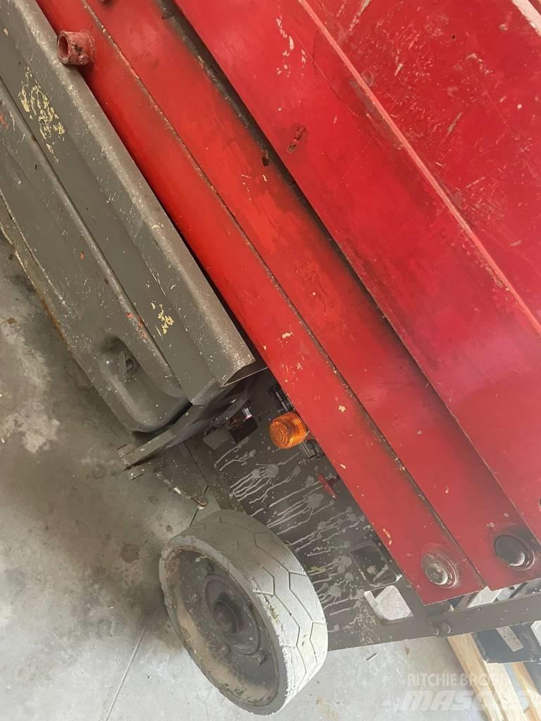 JLG 2030 ES 剪叉式升降机
