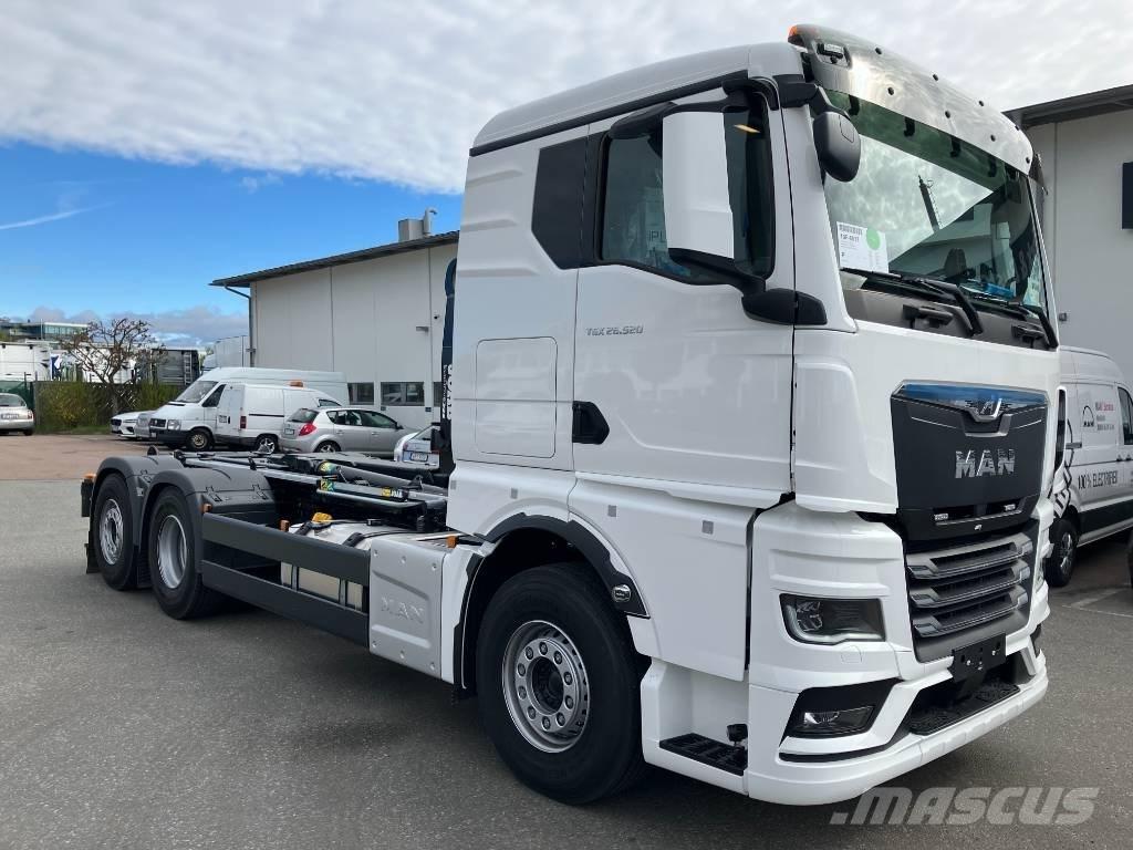 MAN TGX 26.520 工程吊钩车