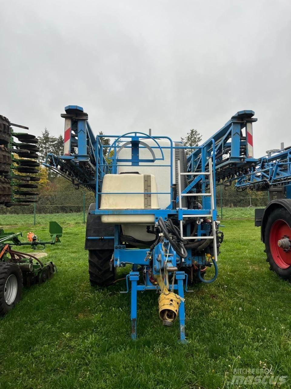 Lemken Primus 45 牵引式喷雾机