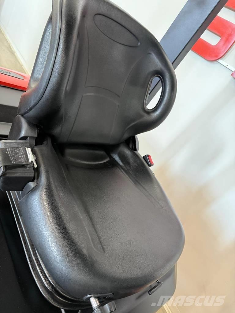 EP 11013 - EFL252 电动叉车