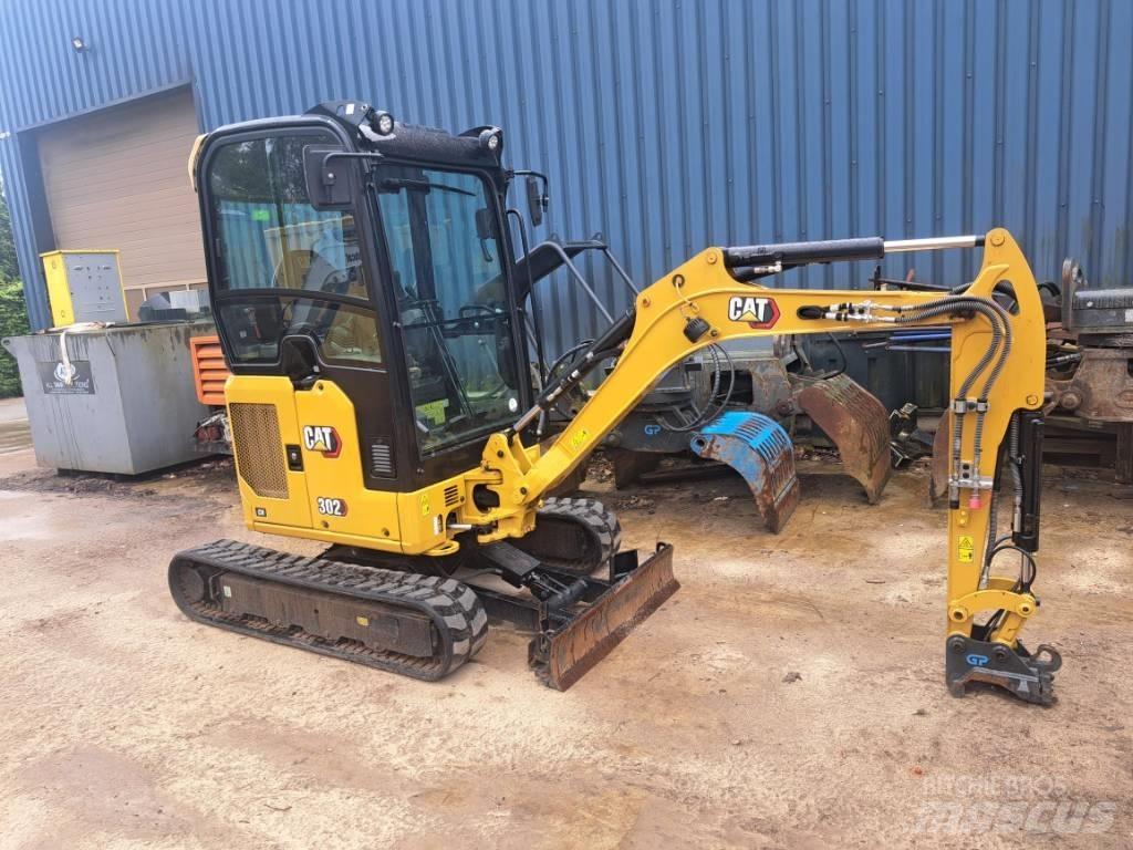 CAT 302cr 小型挖掘机
