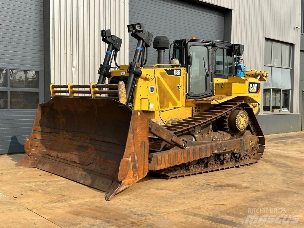 CAT D8R 履带式推土机