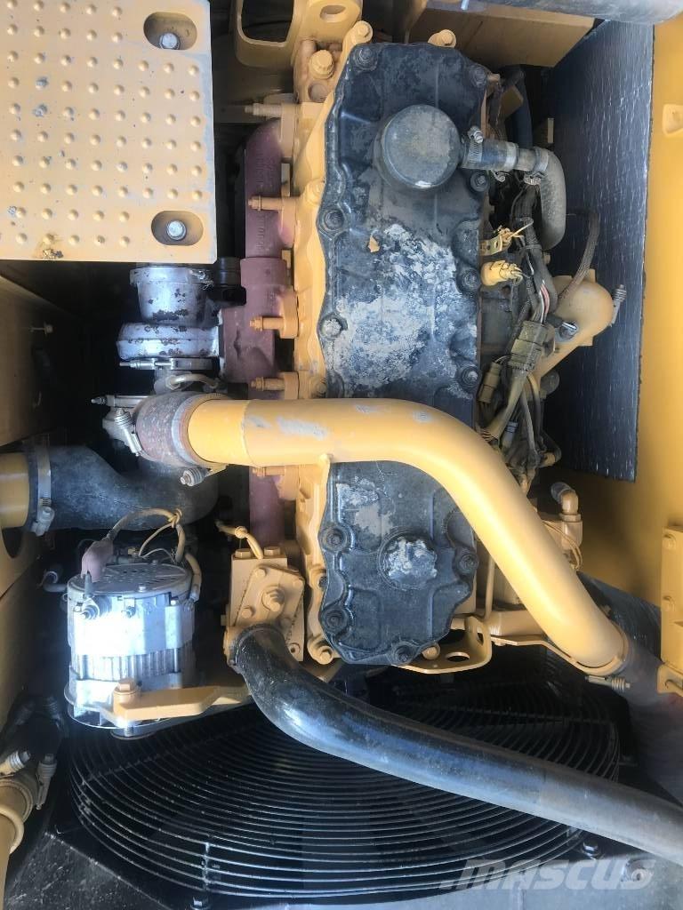 CAT 325 D L 履带挖掘机