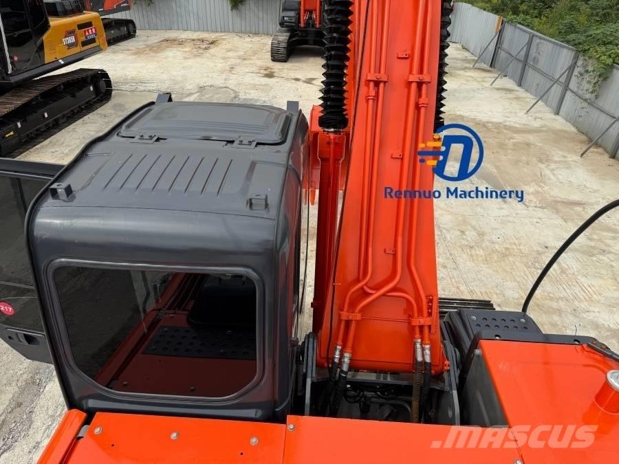 Hitachi ZX 240 履带挖掘机