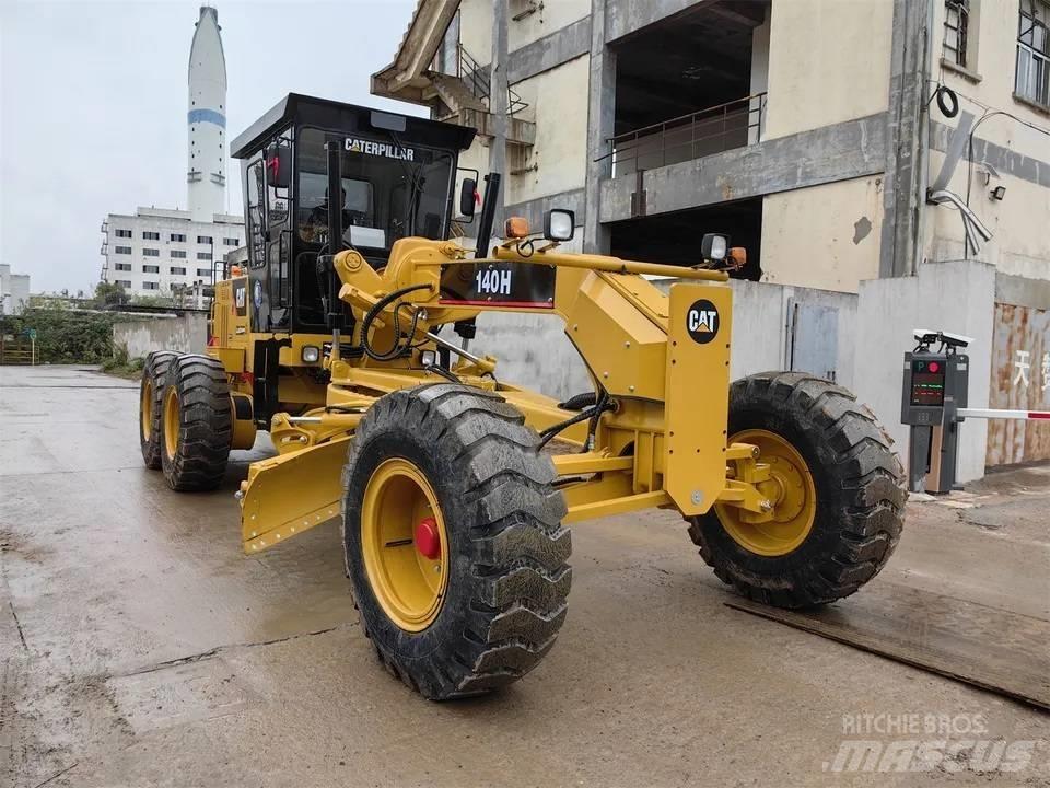 CAT 140H 平地机/推土机