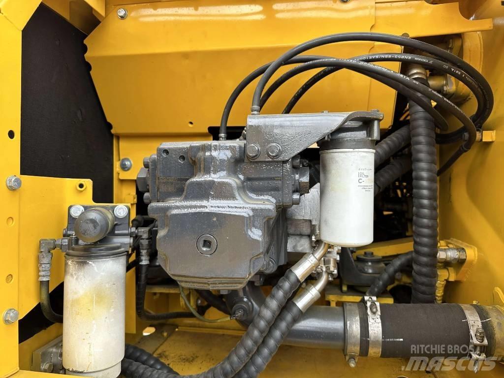 Komatsu PC200-8 履带挖掘机