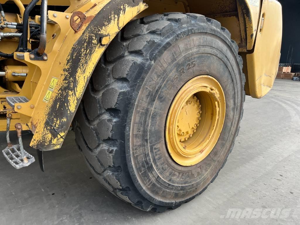 CAT 740 铰接式自卸车