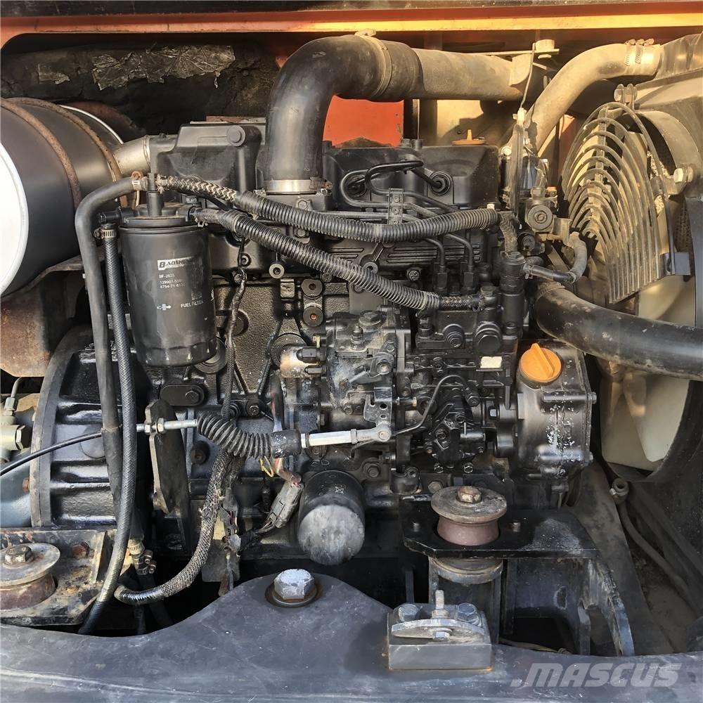 Doosan DH80 中型挖掘机