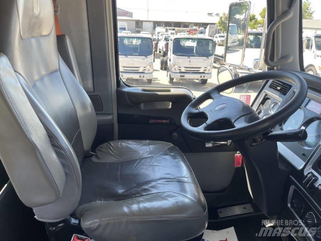 Kenworth T 800 牵引车
