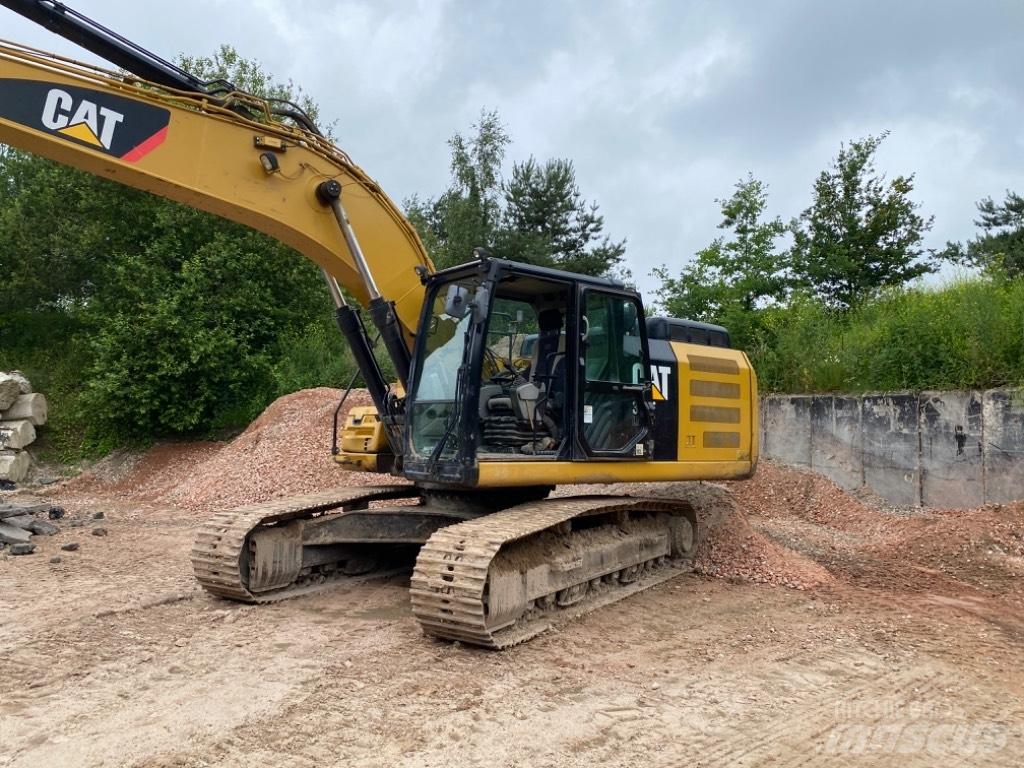 CAT 326 F L 履带挖掘机