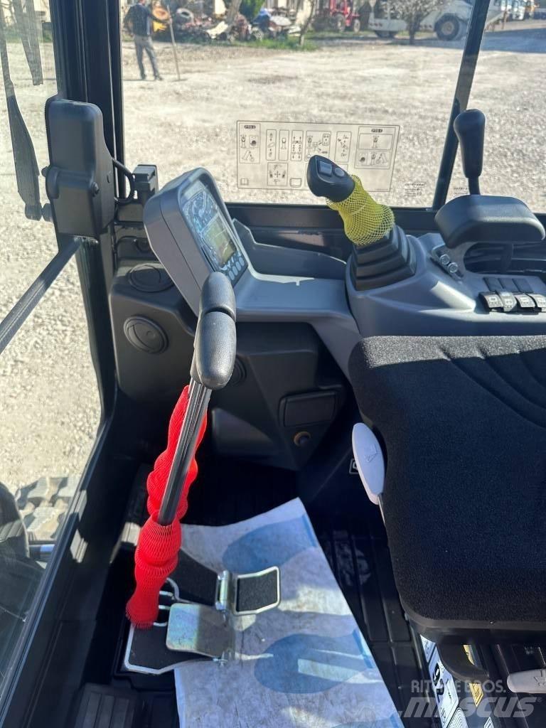 Yanmar SV 22 小型挖掘机