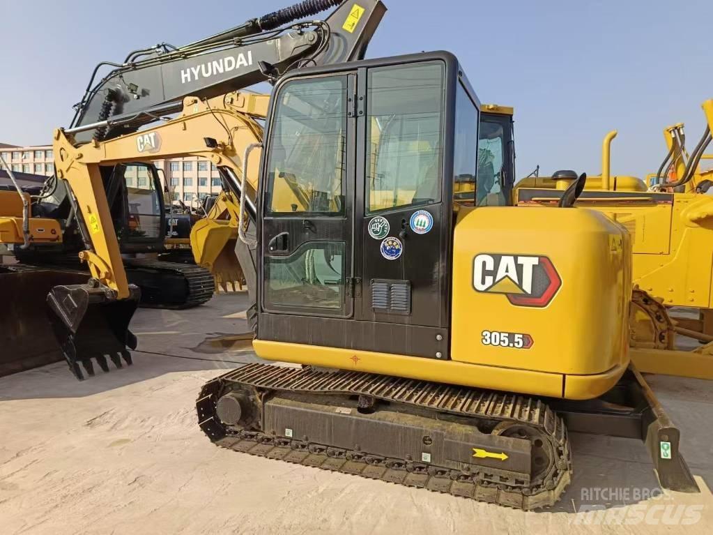 CAT 305.5 小型挖掘机