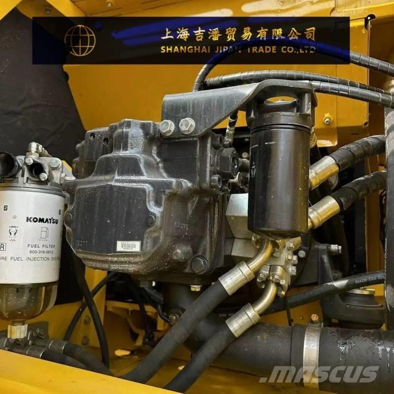 Komatsu PC 220 履带挖掘机